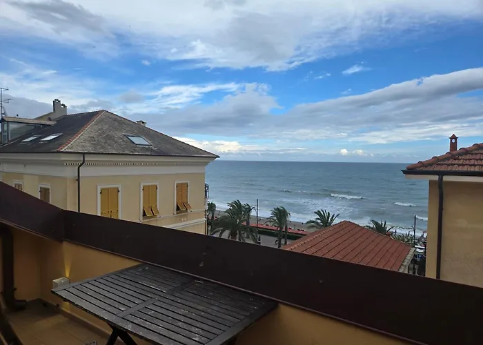 Apartman Mansarda Sul Mare - By Ligooria *